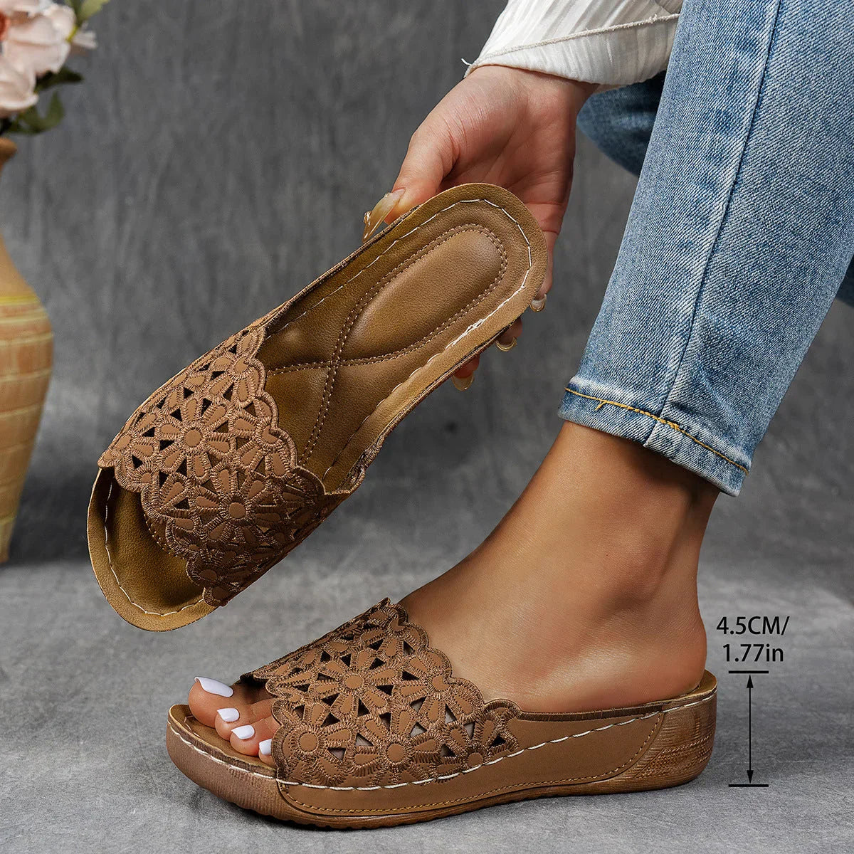 Modische Fischernetz-Sommersandalen