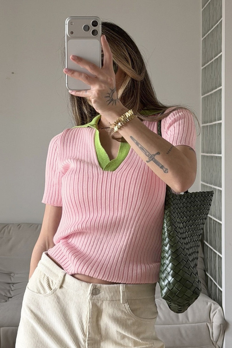 Damen Polo-Strickshirt als vielseitiges Strickoberteil für den Alltag