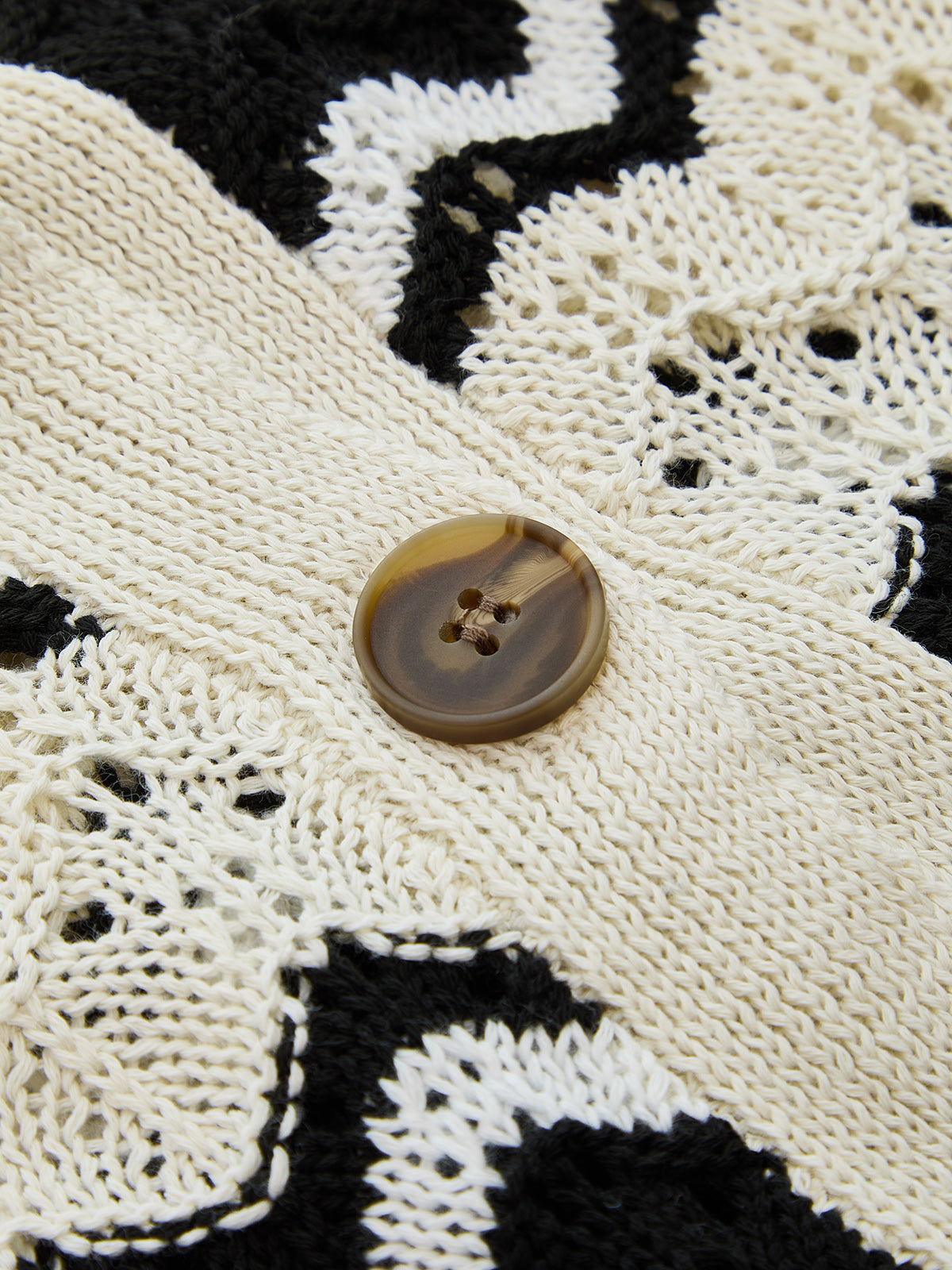 Strickset Damen mit Cardigan und Shorts, Rückansicht