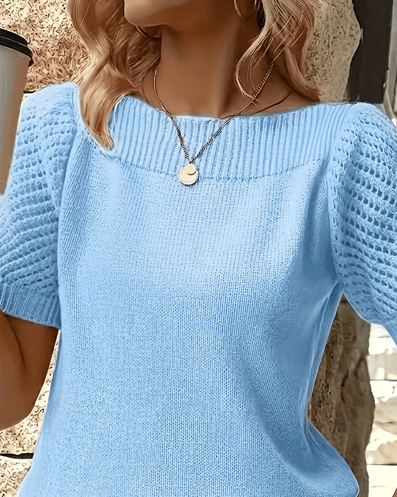Damen Strickpullover mit kurzen Puffärmeln in einfarbigem Design aus seitlicher Ansicht