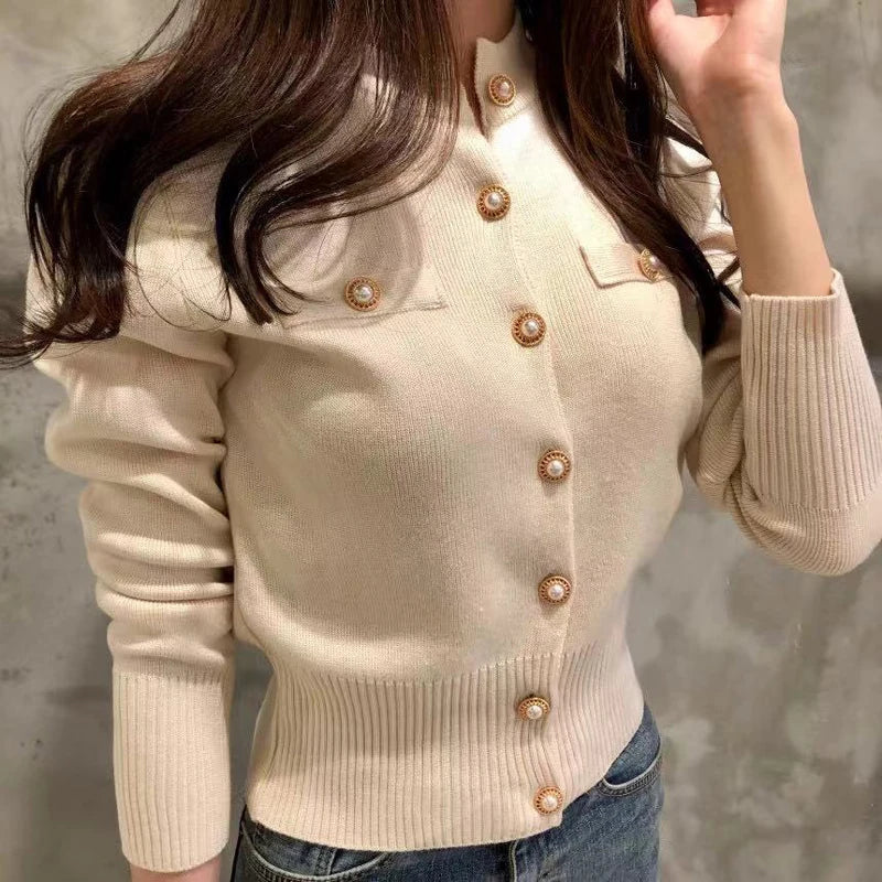 Damen Enganliegender Strick-Cardigan mit Knöpfen