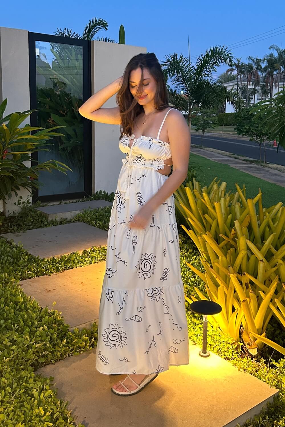 Bedrucktes Midi-Kleid aus Polyester mit Spaghettiträgern in Weiß