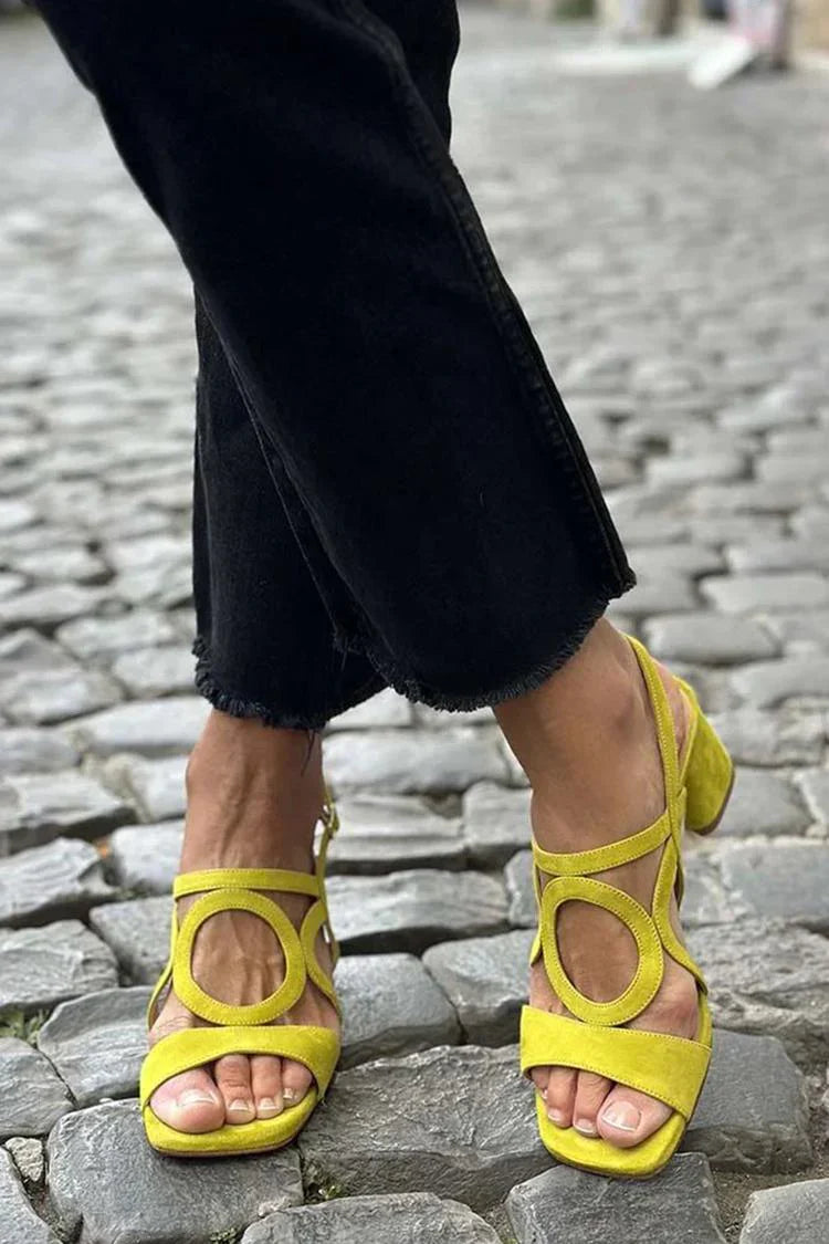 Damen Absatzsandalen in Veloursoptik als stilvolle Schuhe für festliche Anlässe