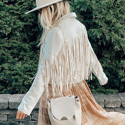 Boho-Fransenjacke als vielseitiges Festival-Outfit