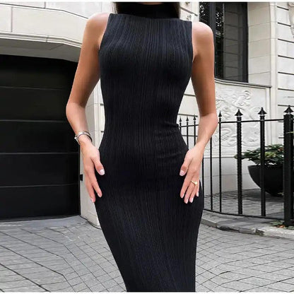 Weiches Strick-Kleid mit tailliertem Schnitt und ausgestelltem Rock, Midi-Länge, Damen