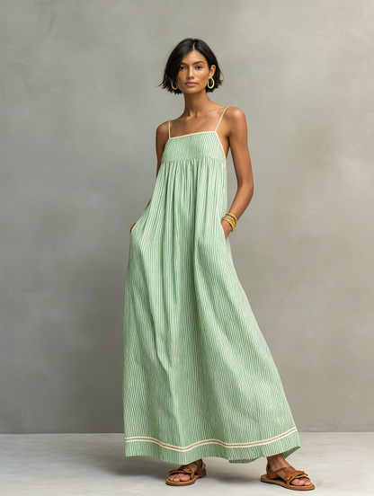 Gestreiftes Maxikleid mit Spaghettiträgern
