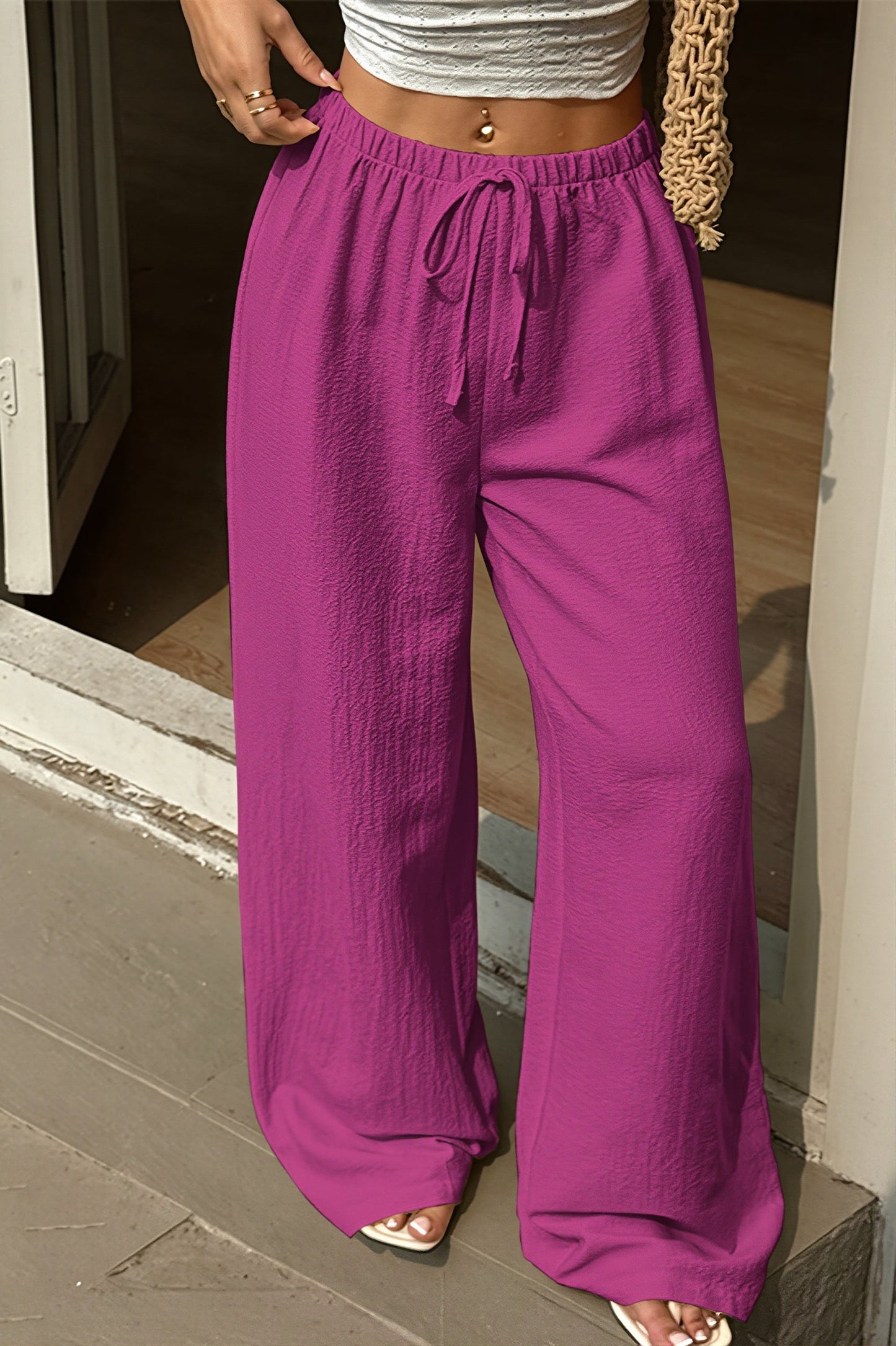 Damen weite Hose mit hoher Taille in Uni in Rückansicht