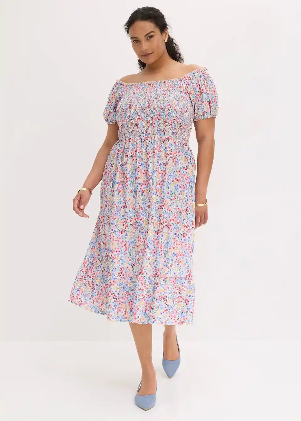 Sommerliches Damenkleid mit Off-Shoulder-Design und fließender Silhouette
