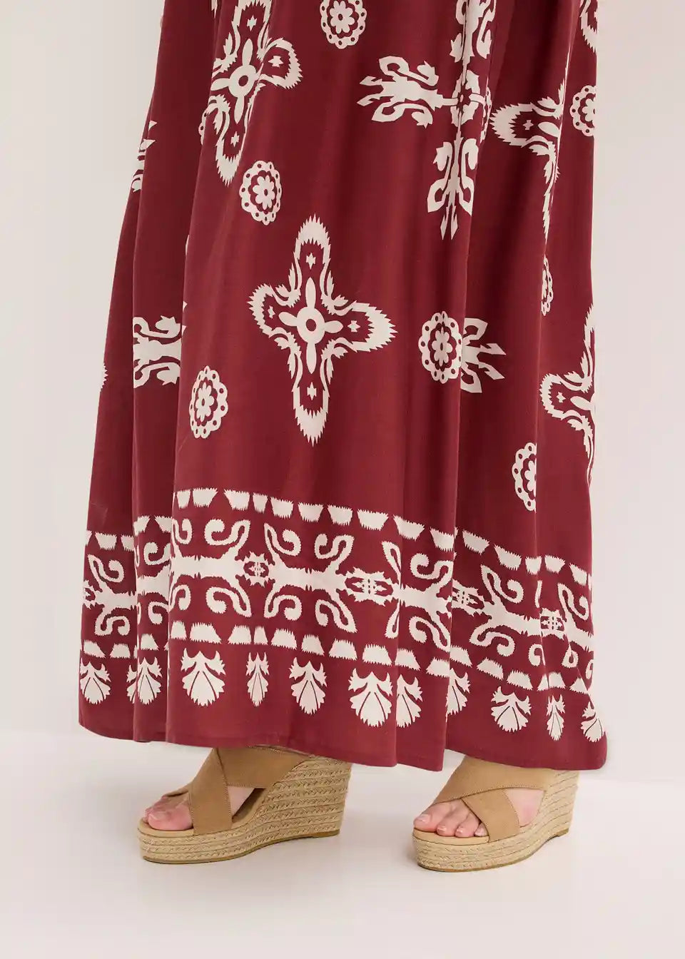 Langes Boho Kleid für Damen mit sommerlichem Ethno-Design