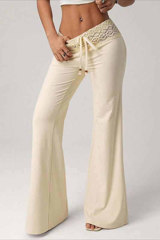Damen Schlaghose mit Schnürung und Low-Waist-Bund in Vorderansicht