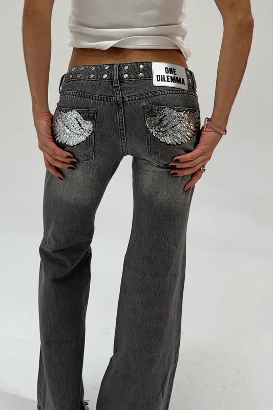 Damen weite Jeans mit Patchwork und Mid-Waist in Vorderansicht