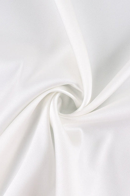 Damenbluse mit Spitze und Volantärmeln, Gesamtansicht