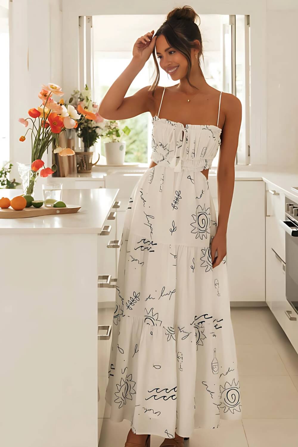 Bedrucktes Midi-Kleid aus Polyester mit Spaghettiträgern in Weiß