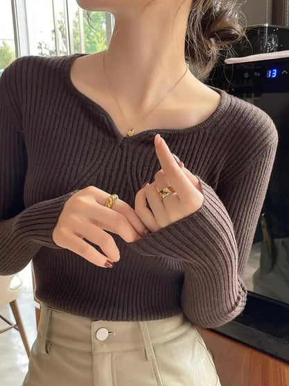 Damen Feinstrick-Pullover mit V-Ausschnitt und Rippstrick, tailliert
