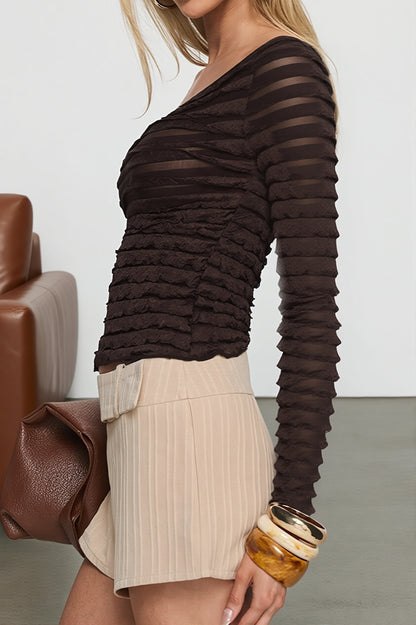 Damen Kurzbluse im Lagenlook mit femininen Rüschendetails