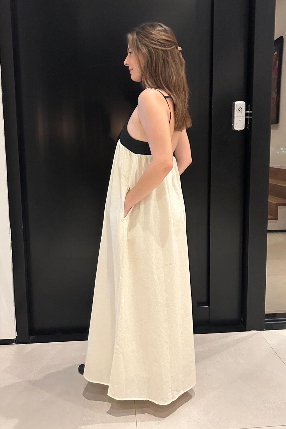 Leinenmischung Lässiges Midi-Kleid Schwarz und Weiß