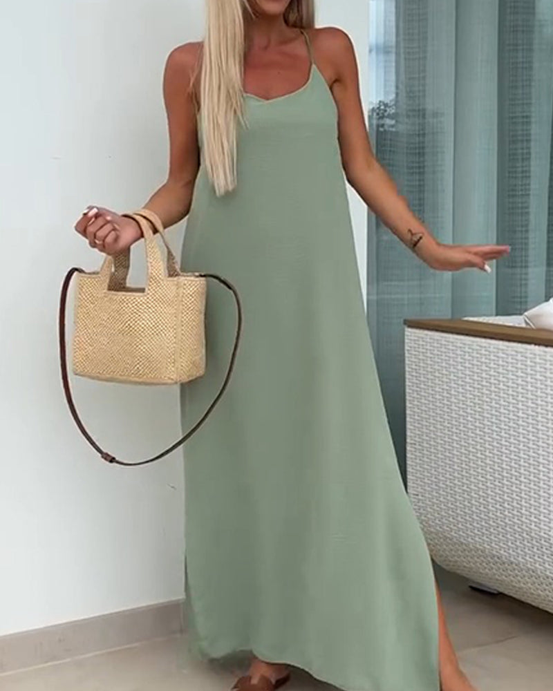 Damen Maxikleid in Uni in ganzer Länge am Model getragen