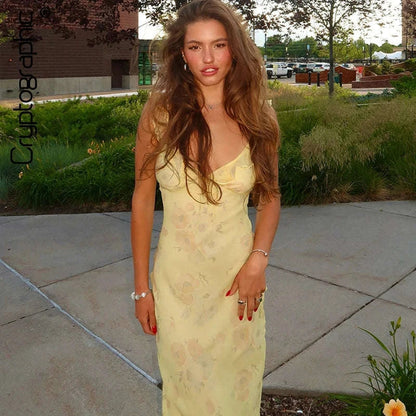 Florales Maxikleid mit tiefem Rückenausschnitt für den Sommer