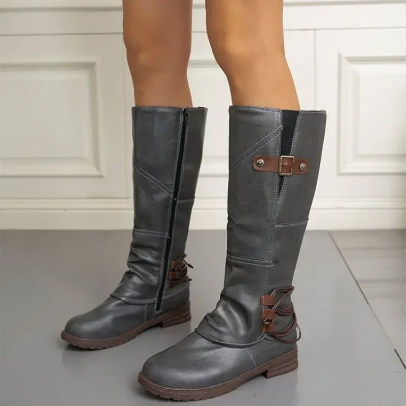 Kniehohe Stiefel