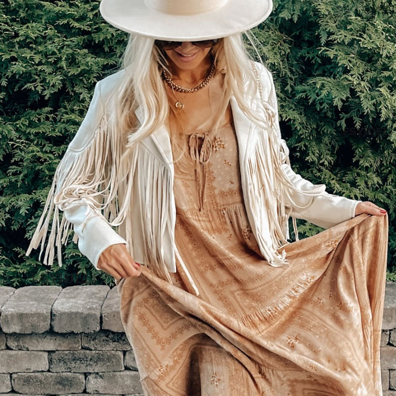 Detailansicht der Fransen an der Boho-Jacke