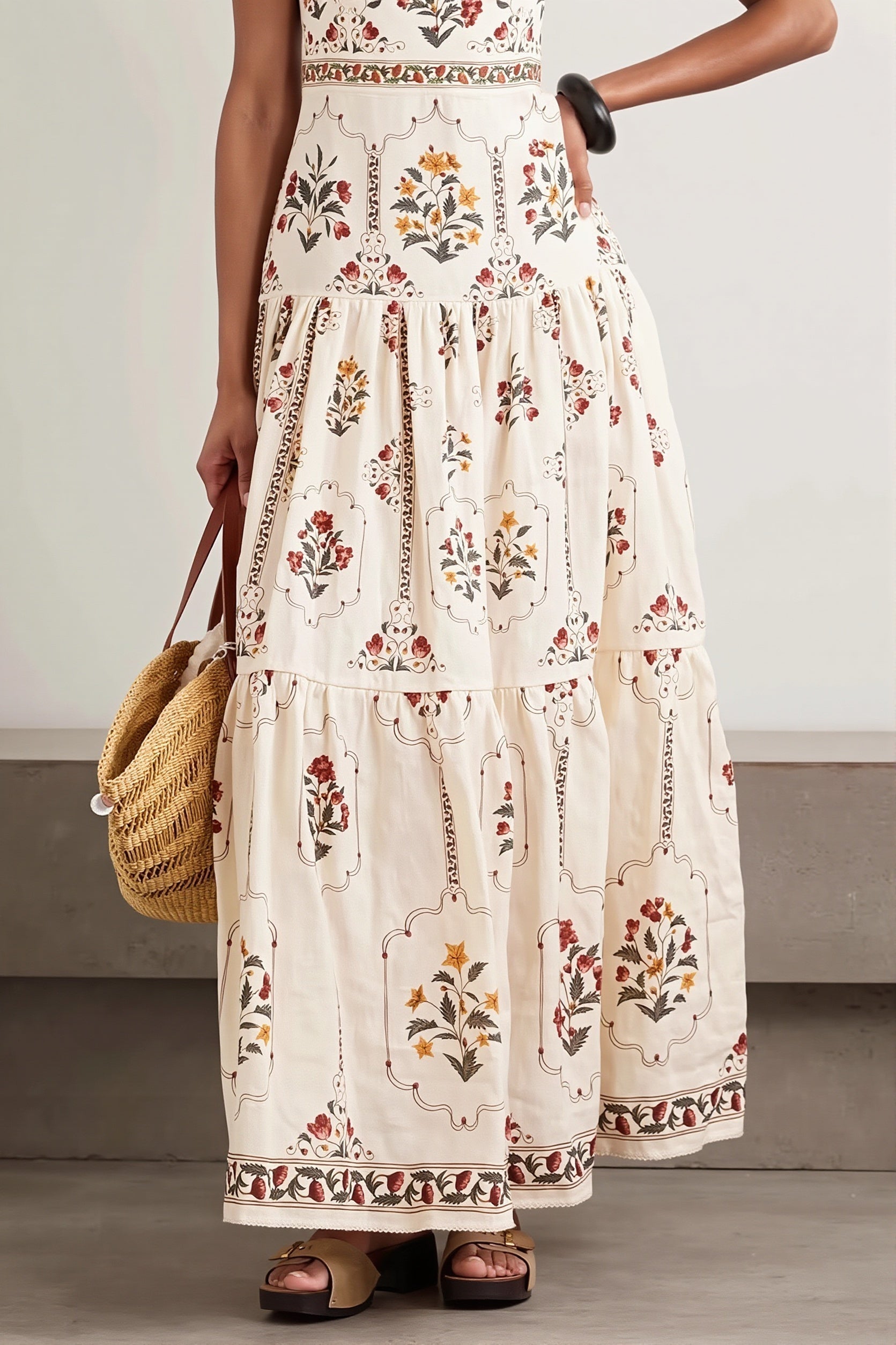 Sommerliches Damen Maxikleid mit Blumenprint, Patchwork und lockerem Boho-Schnitt