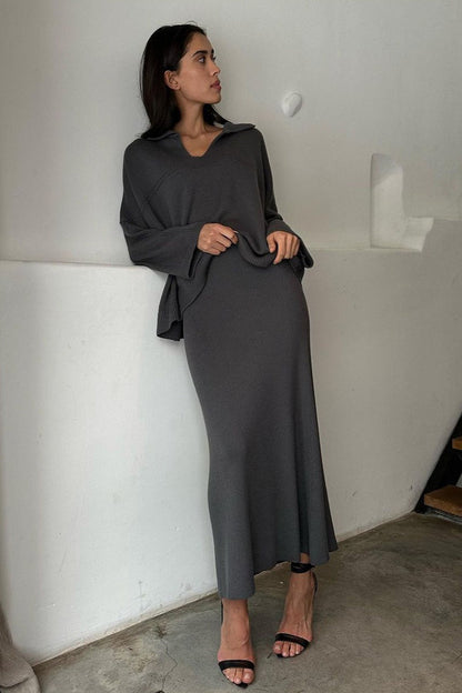 Strickset für Damen mit stilvollem V-Ausschnitt