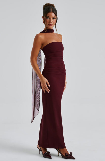 Elegantes Abendkleid für Damen in bodenlanger Länge