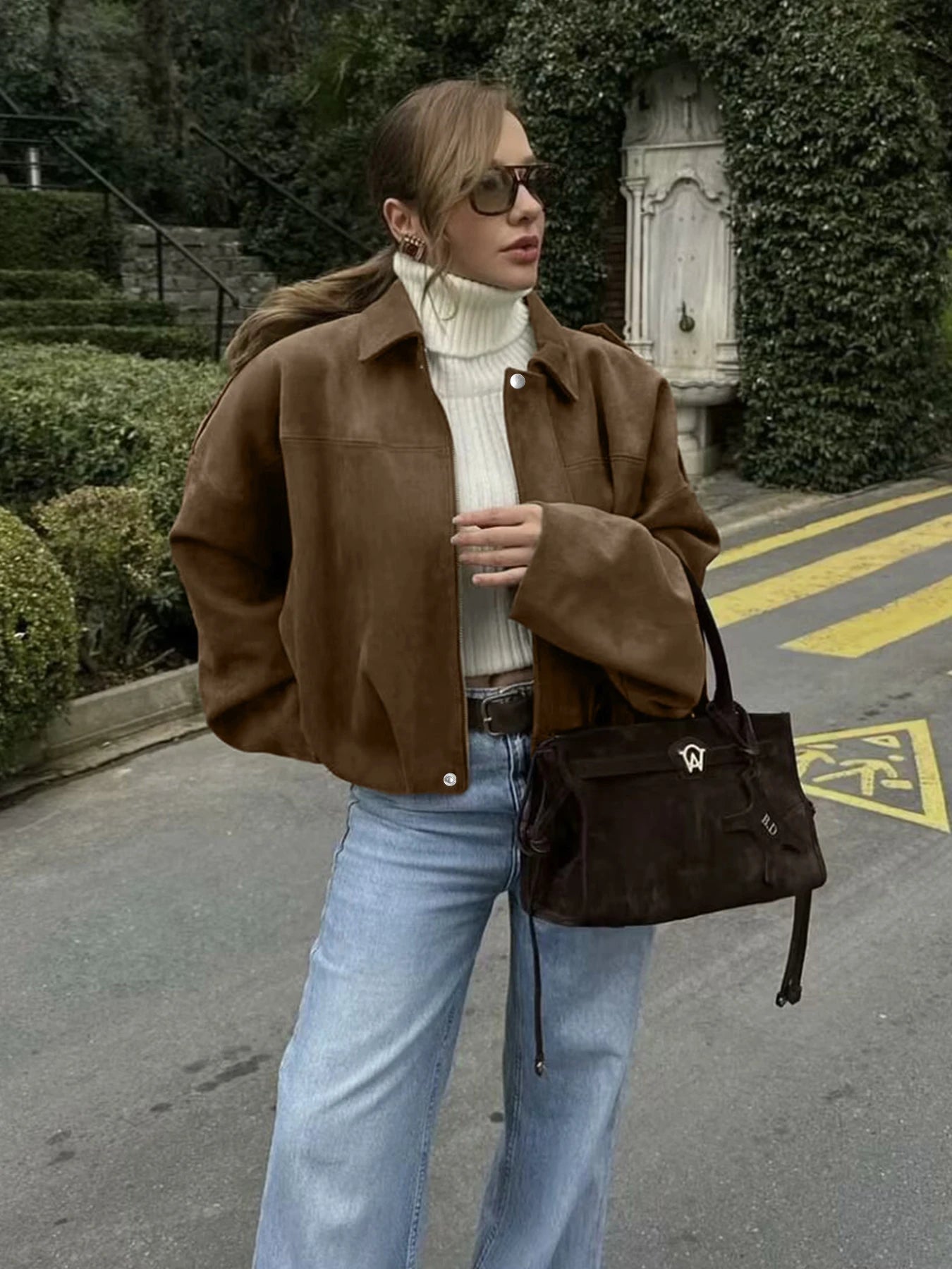 Damen Jacke aus Polyester in weiter Passform mit Cargo-Taschen und überschnittenen Schultern