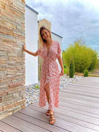 Pudersamtrotes Boho-Kleid mit Schlitz
