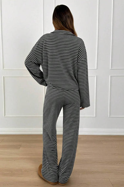 Passende Loungehose mit Kontraststreifen am Seitenbereich