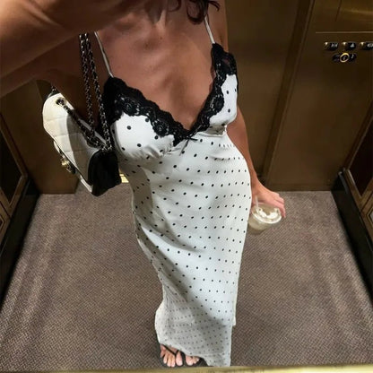 Ärmelloses langes Kleid mit Polka-Dots