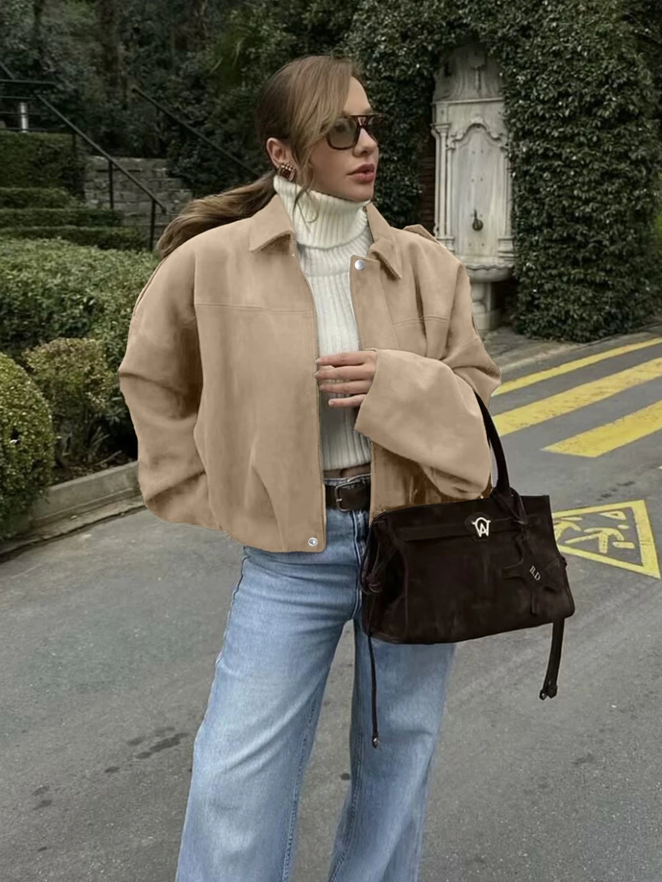 Damen Jacke aus Polyester in weiter Passform mit Cargo-Taschen und überschnittenen Schultern