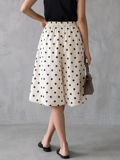 Damen-Shorts mit Polka Dots, luftiger Passform und Faltendetails
