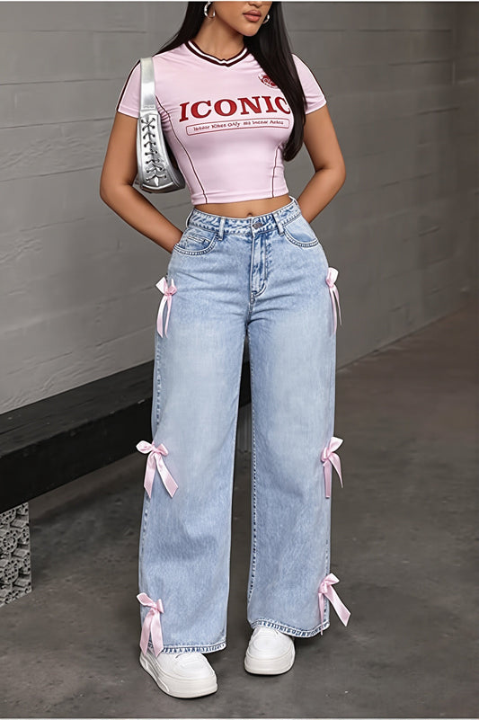 Damen Straight-Leg-Jeans mit Schleifendetail im Washed-Look, Vorderansicht
