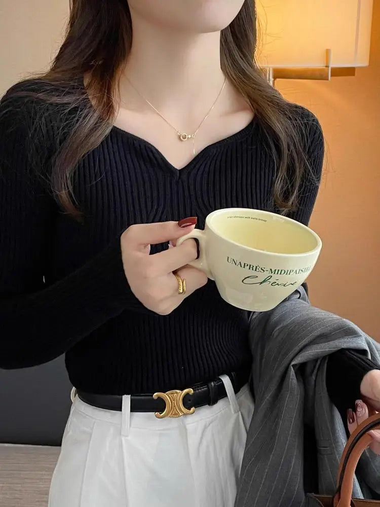 Damen Feinstrick-Pullover mit V-Ausschnitt und Rippstrick, tailliert