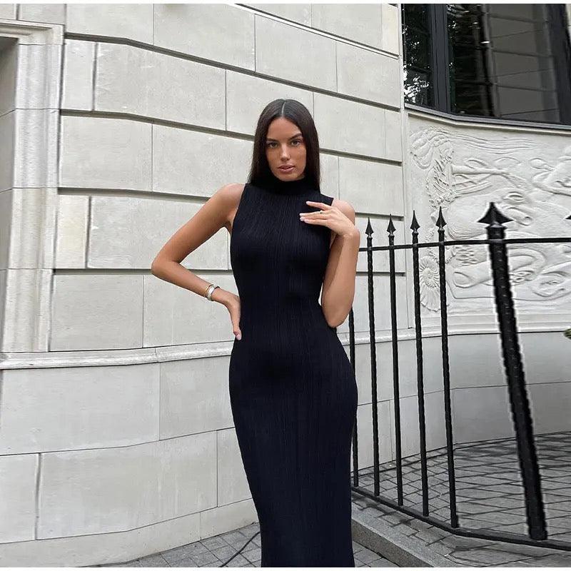 Weiches Strick-Kleid mit tailliertem Schnitt und ausgestelltem Rock, Midi-Länge, Damen