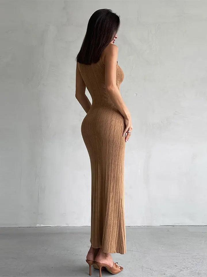 Weiches Strick-Kleid mit tailliertem Schnitt und ausgestelltem Rock, Midi-Länge, Damen