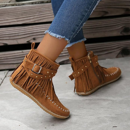 Damen Fransenstiefel Aus Weichem Wildleder Mit Dekorativem Riemen