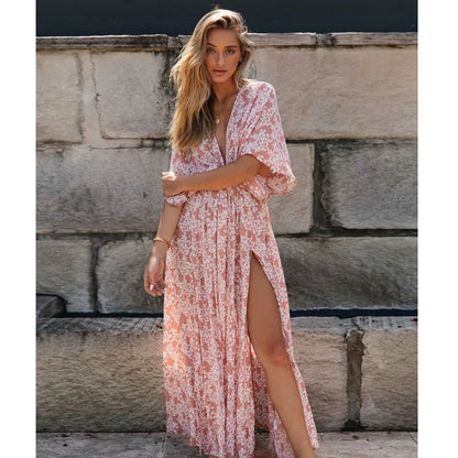 Pudersamtrotes Boho-Kleid mit Schlitz