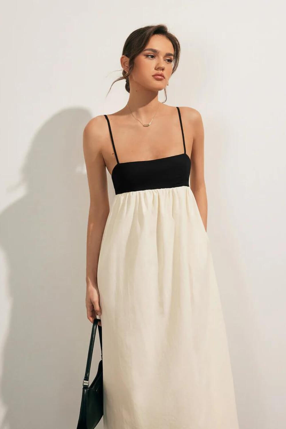 Leinenmischung Lässiges Midi-Kleid Schwarz und Weiß