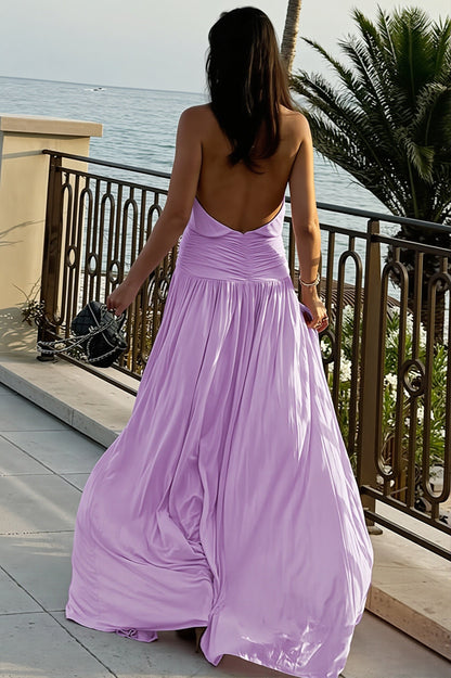 Elegantes Halterneck-Maxikleid mit gerafftem Detail und langem Rock