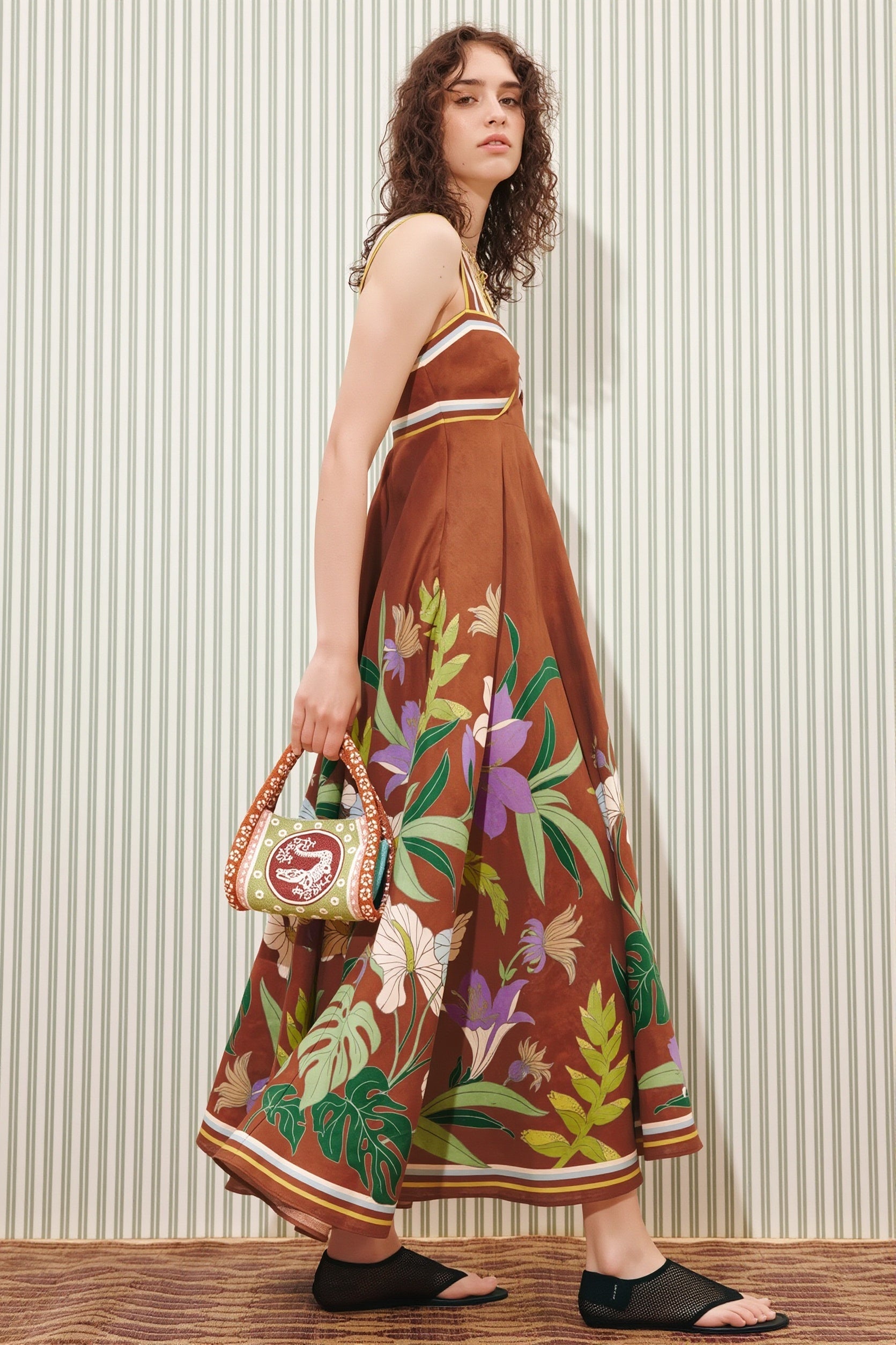 Langes Boho-Kleid für Damen mit floralem Streifenmuster