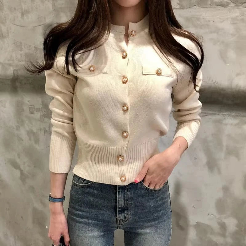 Damen Enganliegender Strick-Cardigan mit Knöpfen