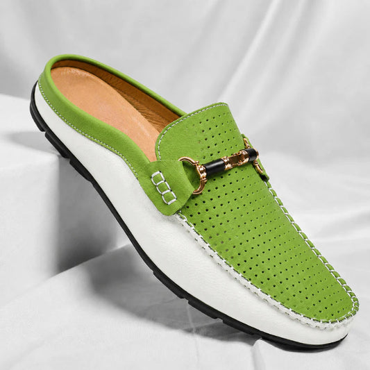 Herren Slipper in atmungsaktivem Design mit rutschfester Sohle, Seitenansicht