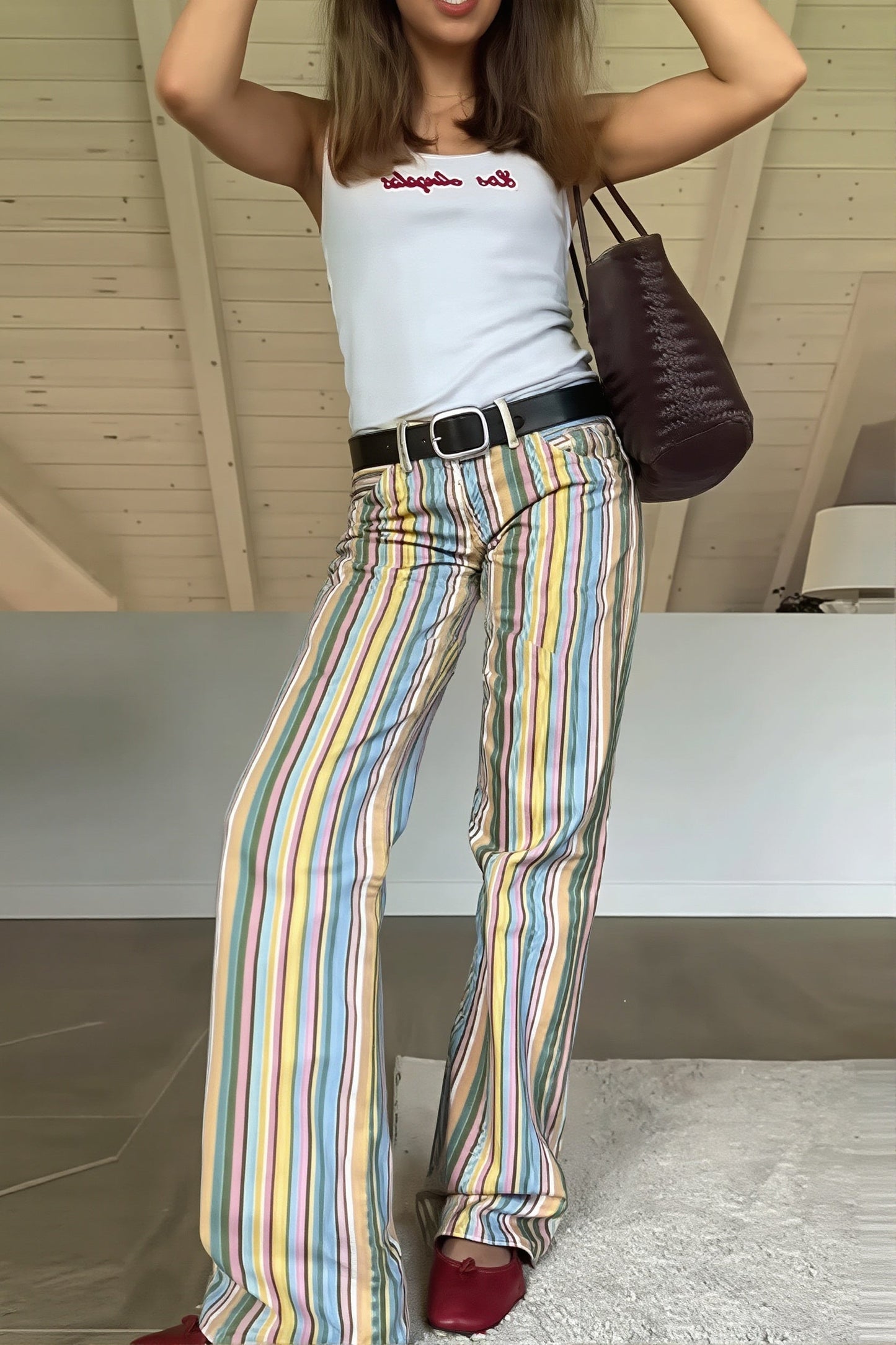 Rückansicht der Damen Straight Leg Jeans im Colorblock-Design