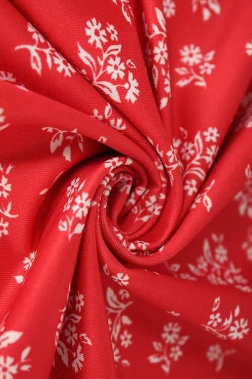 Damenkleid im Urlaubsstil mit floralem Print und elegantem Maxischnitt