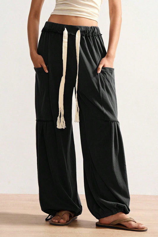 Damen weite Hose mit Bindegürtel und mittlerer Taille in weiter Beinform