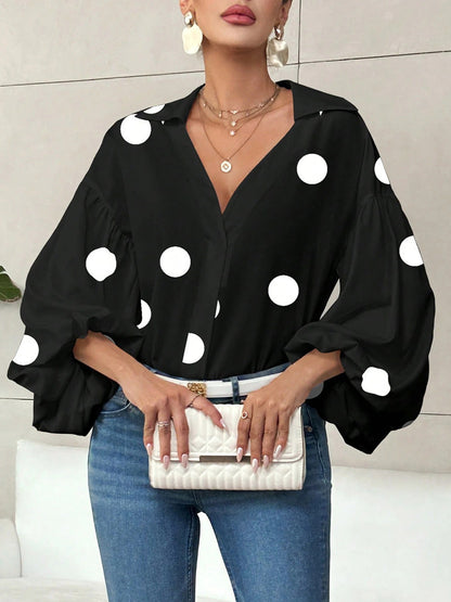 Langärmelige Damenbluse mit Polka-Dot-Print und stilvollem Kragen