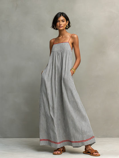 Gestreiftes Maxikleid mit Spaghettiträgern