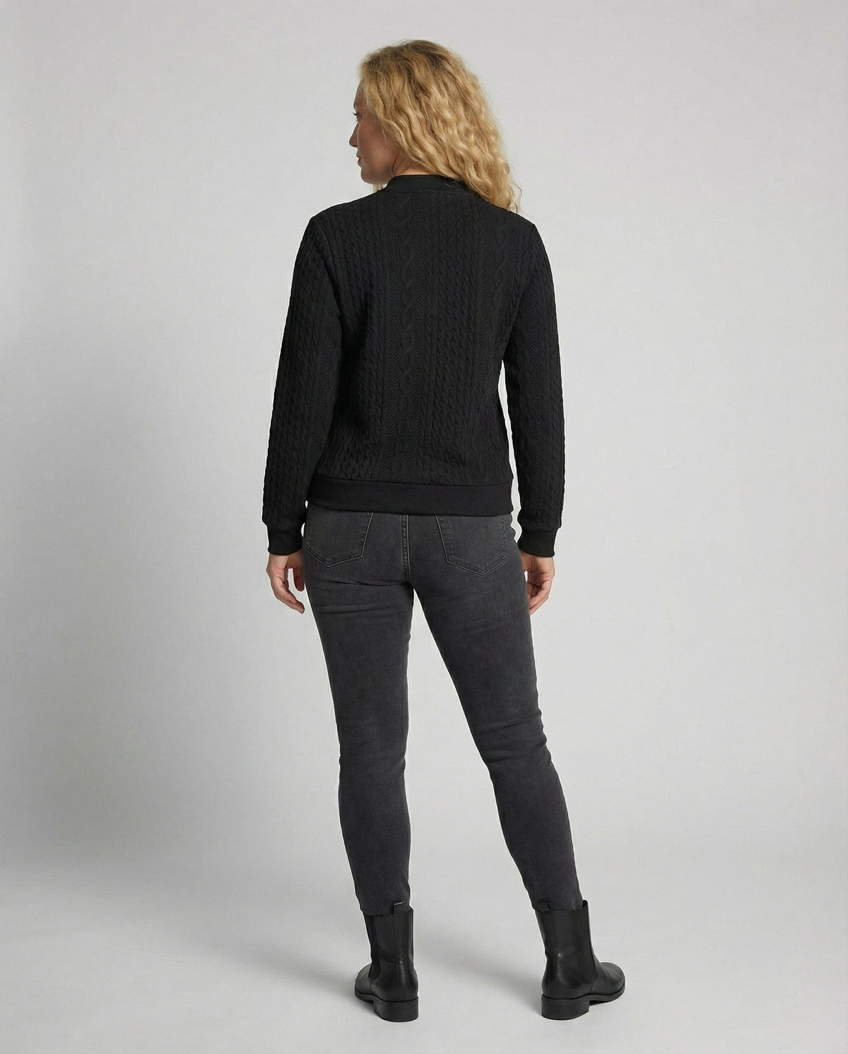 Damen-Strickpullover als vielseitiges Oberteil für den Alltag